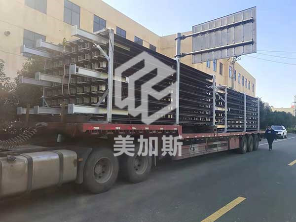 1645519139489529.jpg 氣化器-半導(dǎo)體項(xiàng)目(黑色氧化)-3000方空溫氣化器2臺.jpg