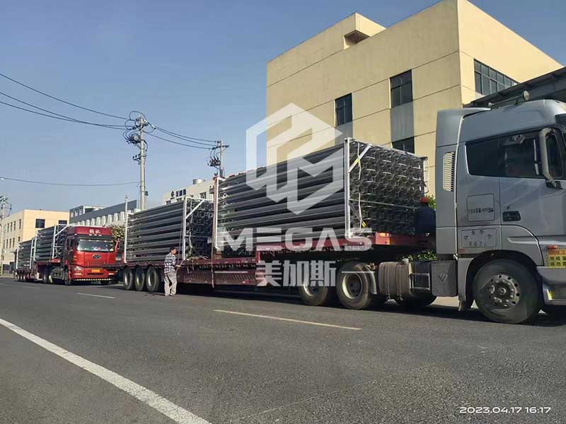 1758072614.jpg sfd.jpg